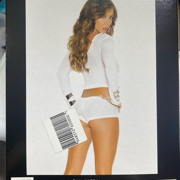 Elegant Moments Other - Elegant White Long Sleeve Sleepwear Set